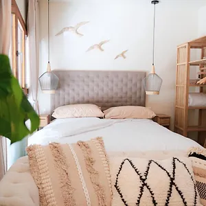 Yenne Apartamento Cagliari