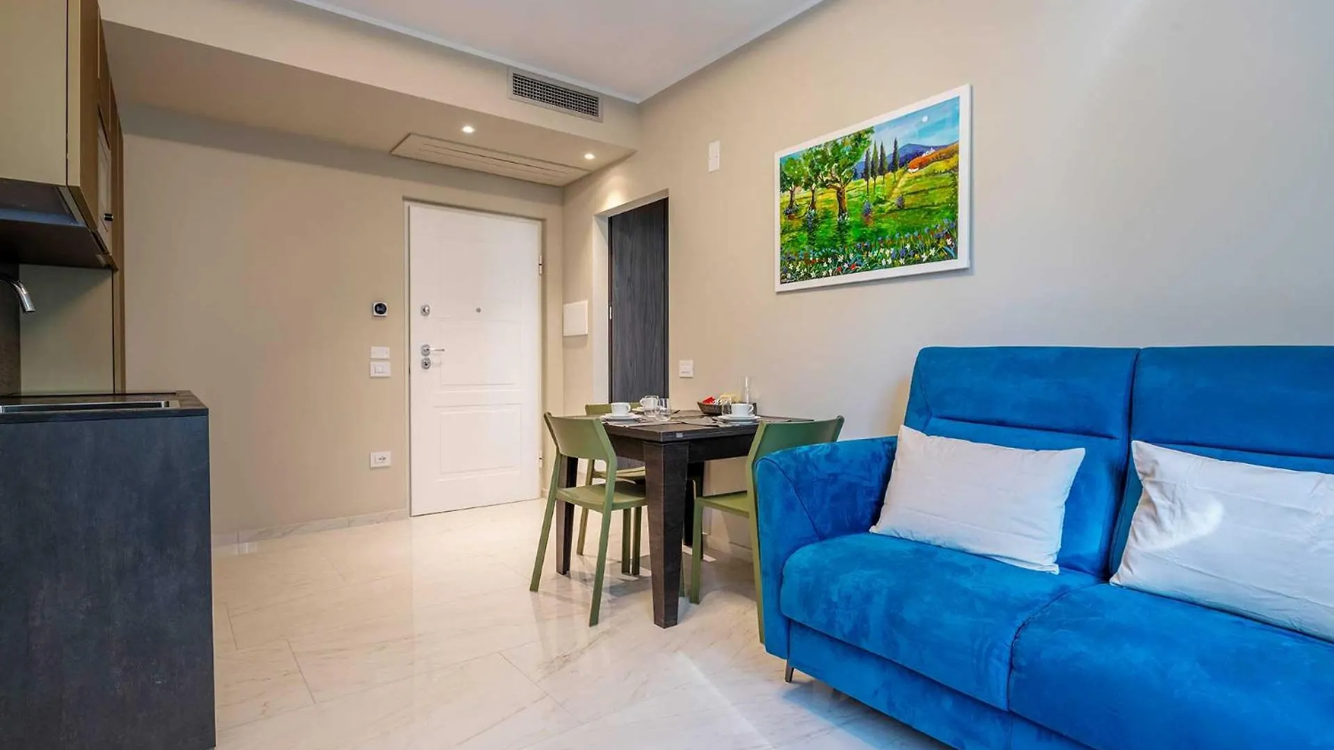 Velasca Tower Apartments Mailand Italien