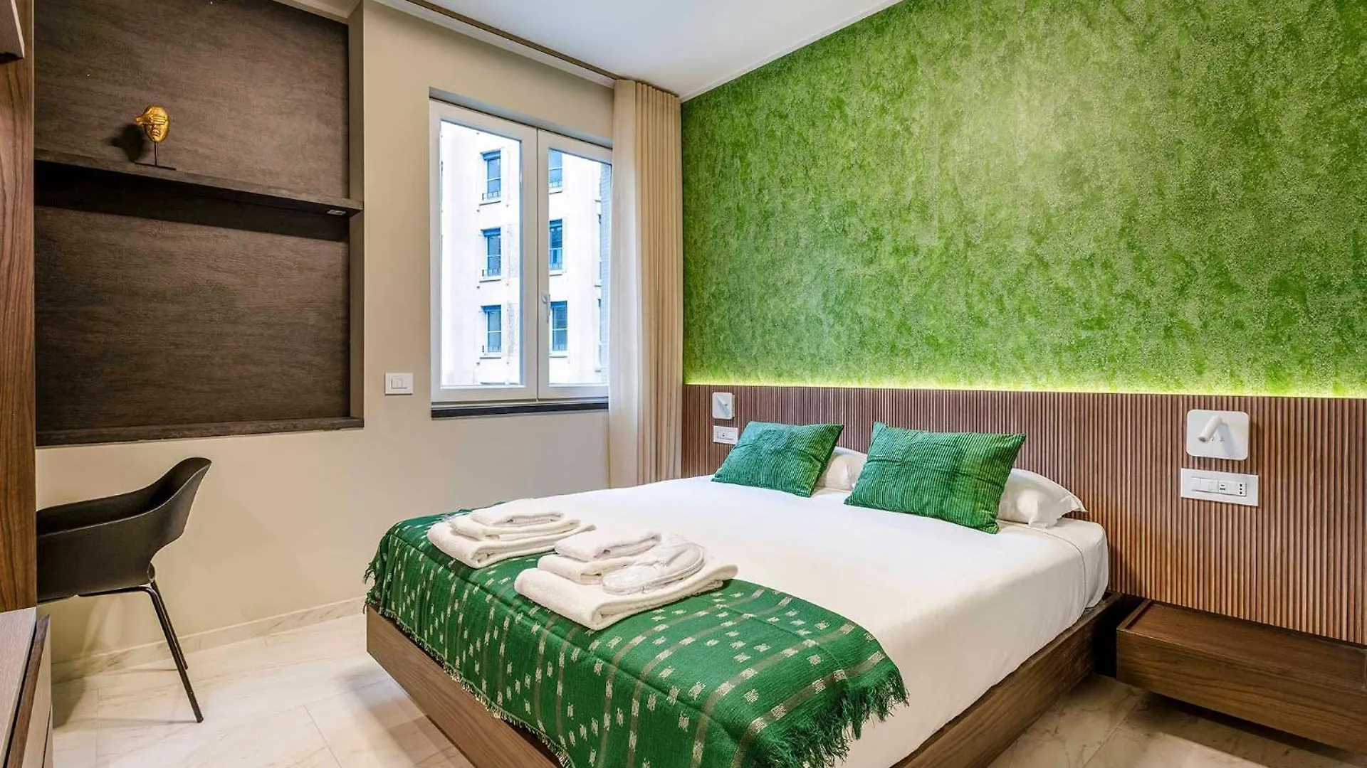 Velasca Tower Apartments Mailand