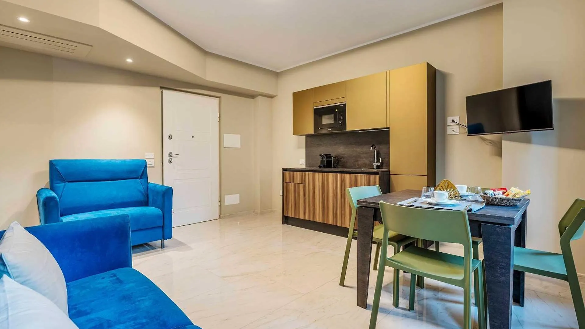 Velasca Tower Apartments Mailand