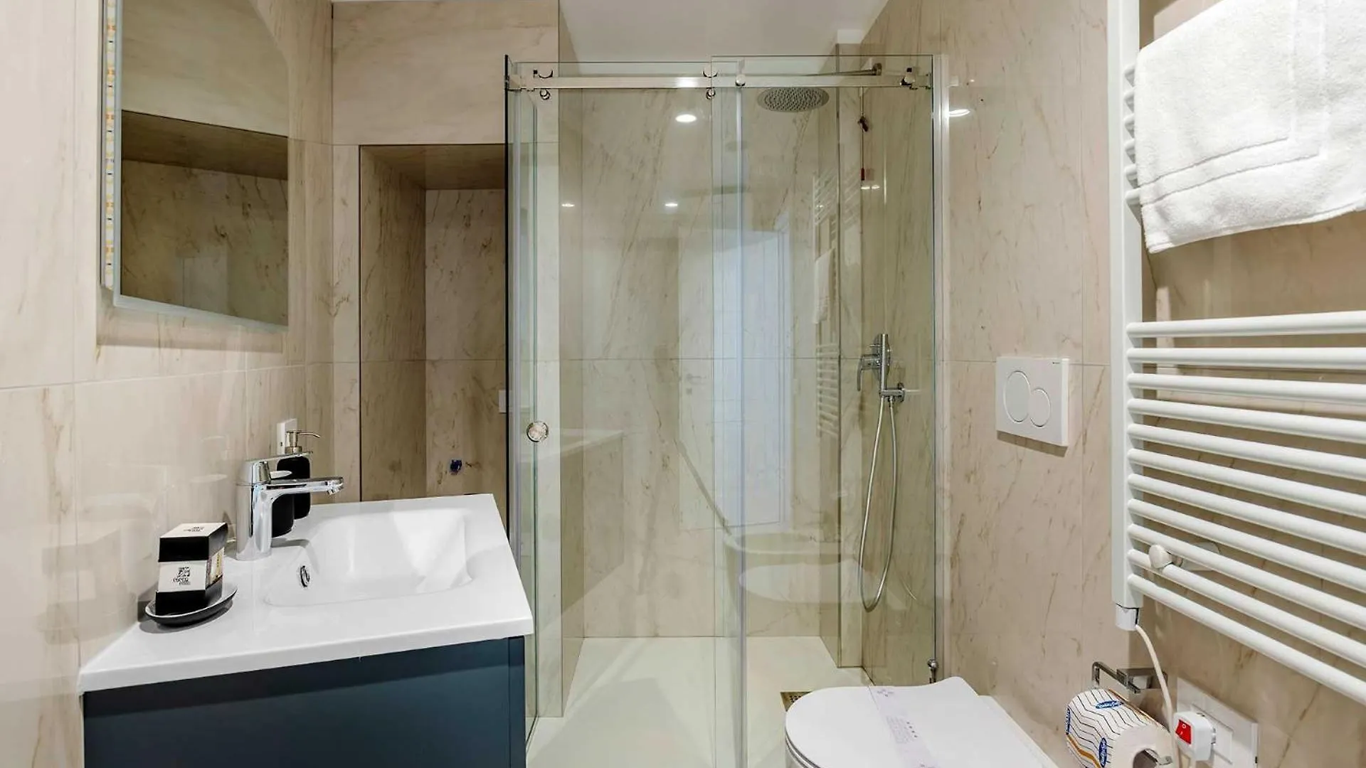 Velasca Tower Apartments Milán