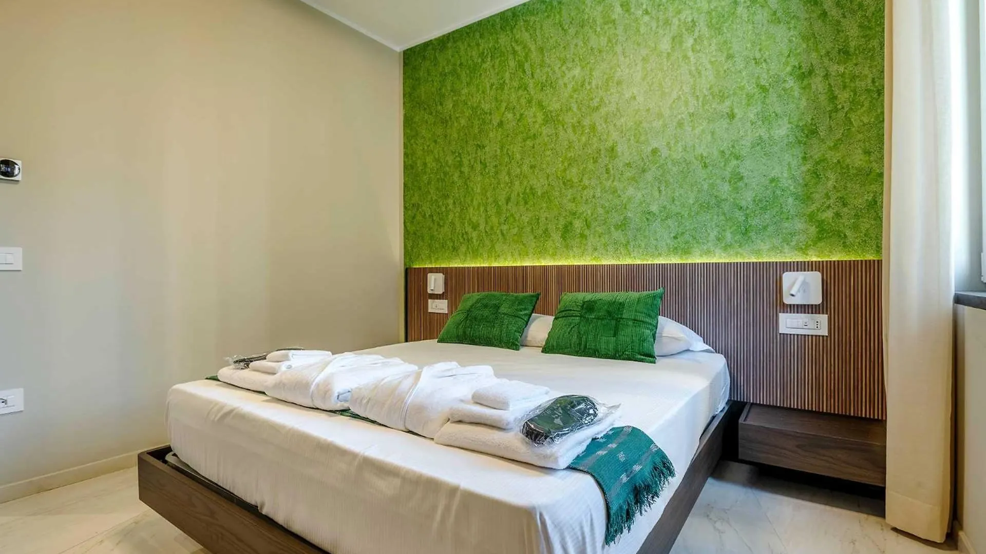 Velasca Tower Apartments Milán