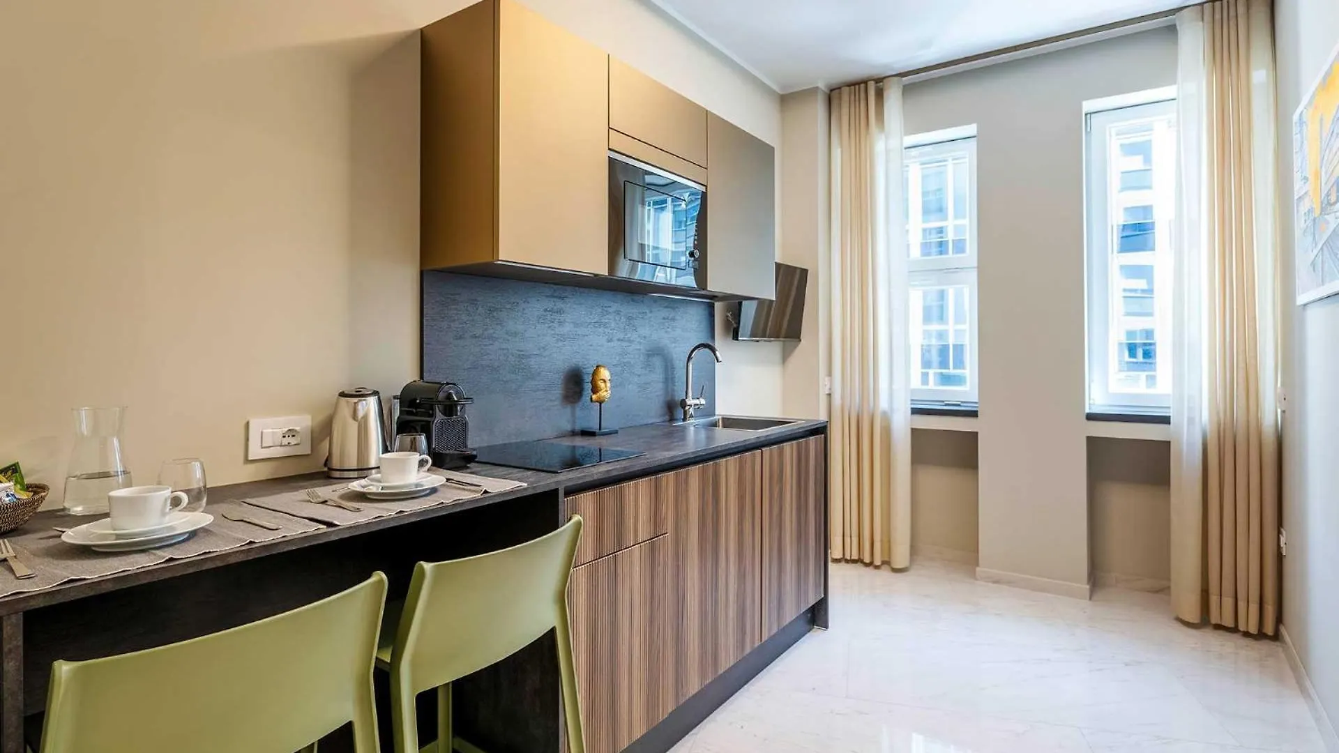 Velasca Tower Apartments Milán
